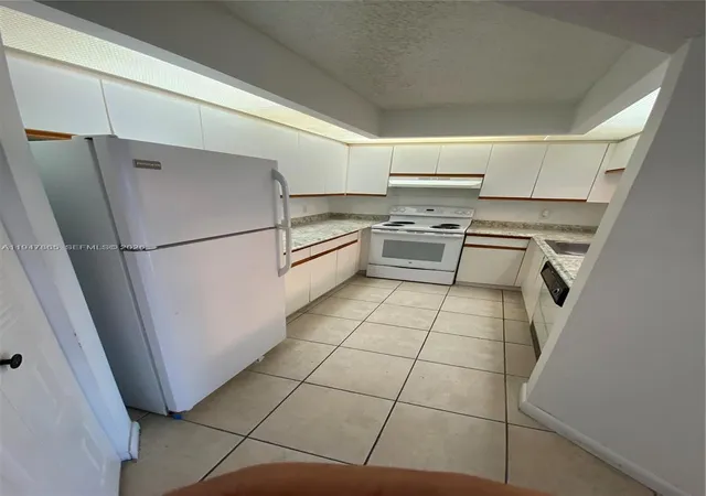 12th image of 12950 Sw 7th Ct #310A, Pembroke Pines, FL 33027 | MLS# A11947865