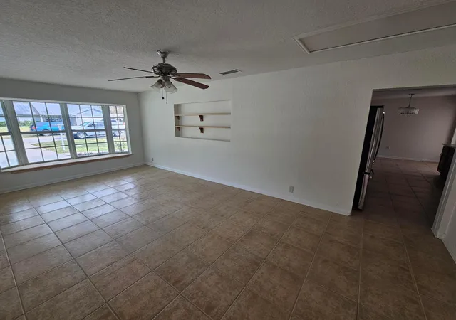 Photo 4 of Single family home for sale at 7301 Cabana Ln, Fort Pierce, FL 34951 | MLS# R11155501 | Listing updated on 2026-10-06
