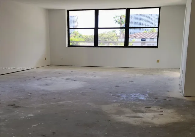 5th image of 18151 Ne 31St Ct #301, North Miami Beach, FL 33160 | MLS# A11947770