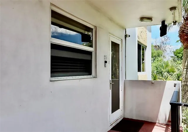 Homes for sale in Sunrise, FL | 5985 Del Lago Cir #223, Sunrise, FL 33313 | MLS# F10545489