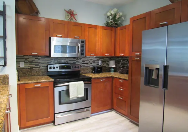 Homes for sale in Stuart, FL | 48 Se Sedona Cir #201, Stuart, FL 34994 | MLS# R11155590