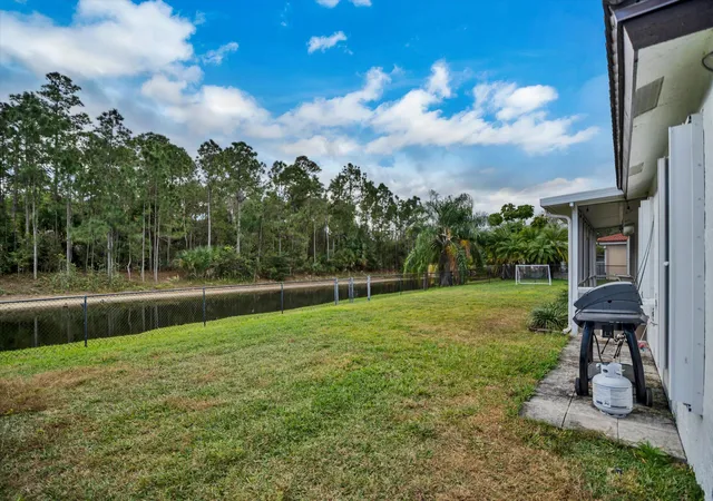 Photo 4 of Single family home for sale at 112 Cocoplum Cir, Royal Palm Beach, FL 33411 | MLS# R11155711 | Listing updated on 2026-09-23