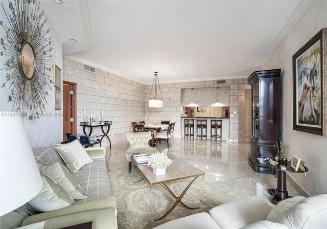 2nd image of 9595 Collins Ave #NPHD, Surfside, FL 33154 | MLS# A11947328