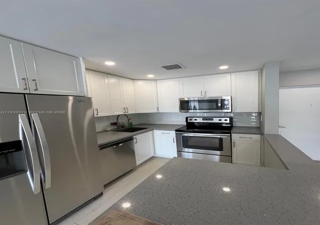 3rd image of 3642 Ne 171St St #504, North Miami Beach, FL 33160 | MLS# A11945379
