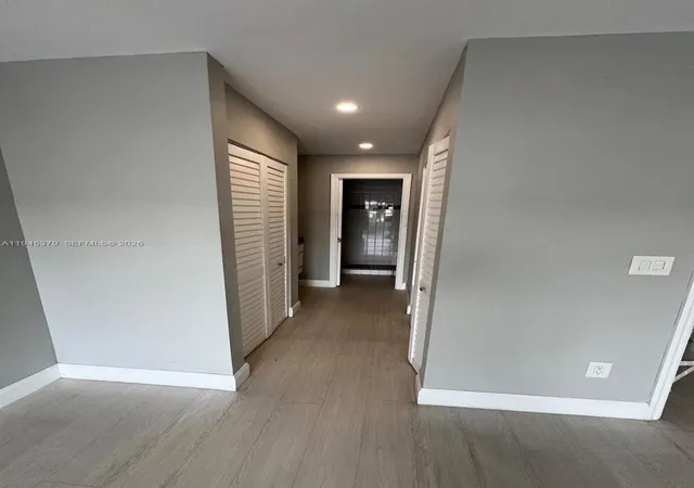 4th image of 3642 Ne 171St St #504, North Miami Beach, FL 33160 | MLS# A11945379