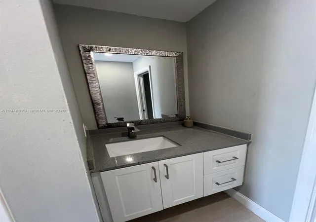 5th image of 3642 Ne 171St St #504, North Miami Beach, FL 33160 | MLS# A11945379
