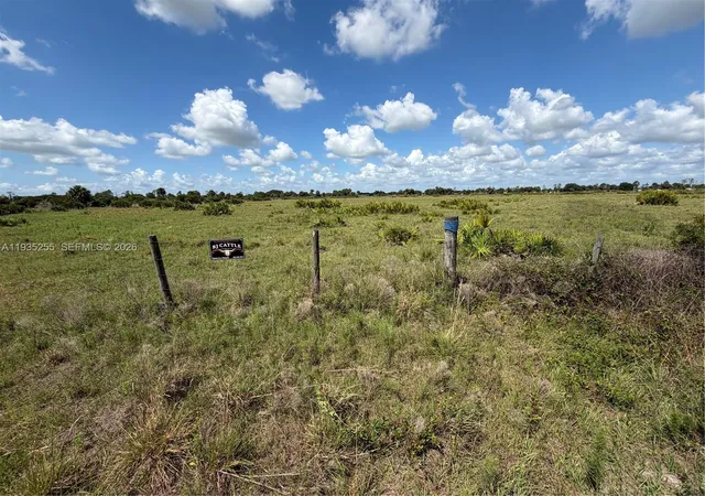 2nd image of 72 Nw Ave, Okeechobee, FL 34972 | MLS# A11935255