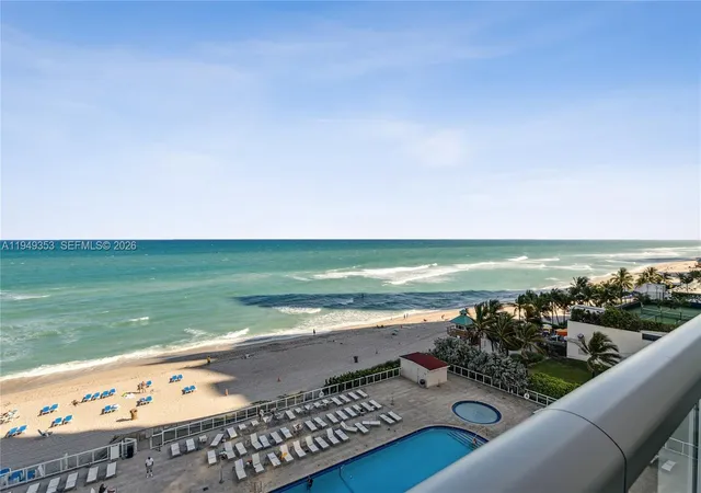 4th image of 19201 Collins Ave #612, Sunny Isles Beach, FL 33160 | MLS# A11949353