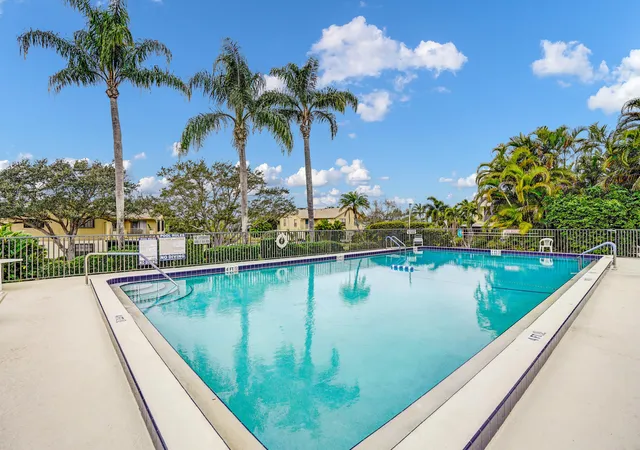 Photo 2 of Sale Pending at 7437 Se Jamestown Ter #1304, Hobe Sound, FL 33455 | MLS# R11156184 | Listing updated on 2026-09-20