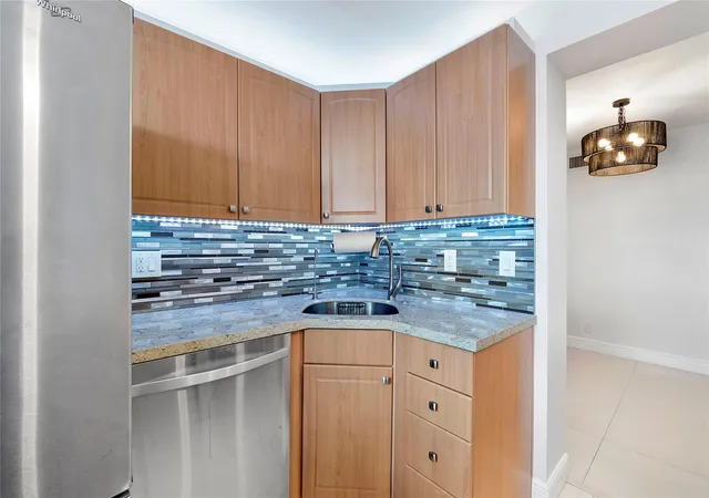 Photo 3 of Condo for sale at 1505 N Riverside Dr #1003, Pompano Beach, FL 33062 | MLS# F10545116 | Listing updated on 2026-09-23
