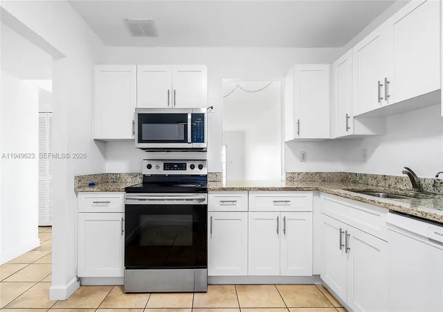 4th image of 2500 Sw 81St Ave, Davie, FL 33324