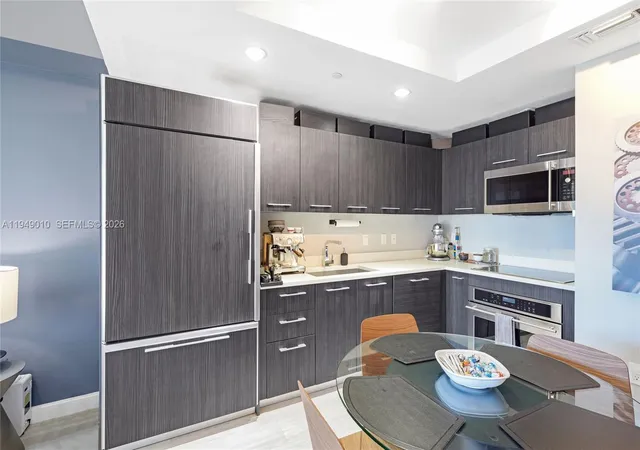 4th image of 45 Sw 9Th St #3405, Miami, FL 33130 | MLS# A11949010