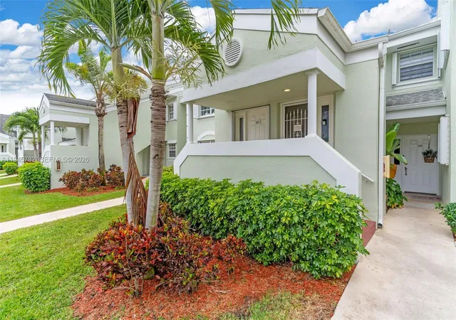 1st image of 2520 Se 20th Pl #204B, Homestead, FL 33035 | MLS# A11945732