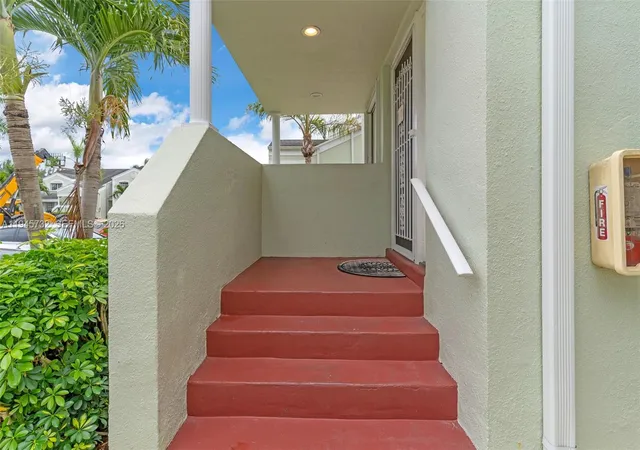 2nd image of 2520 Se 20th Pl #204B, Homestead, FL 33035 | MLS# A11945732