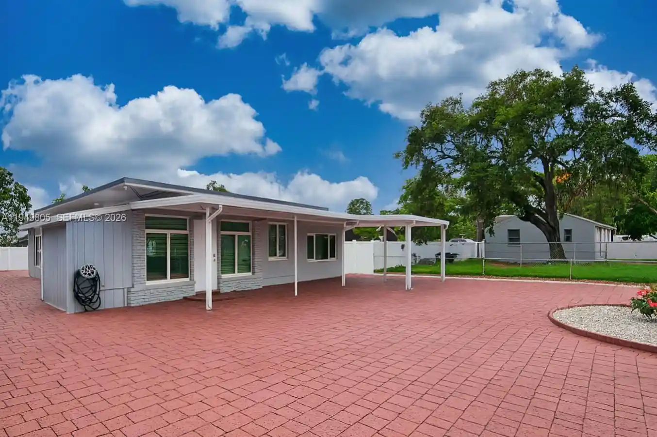 Single family home for sale at 6120 Hayes St, Hollywood, FL 33024 | MLS# A11949805