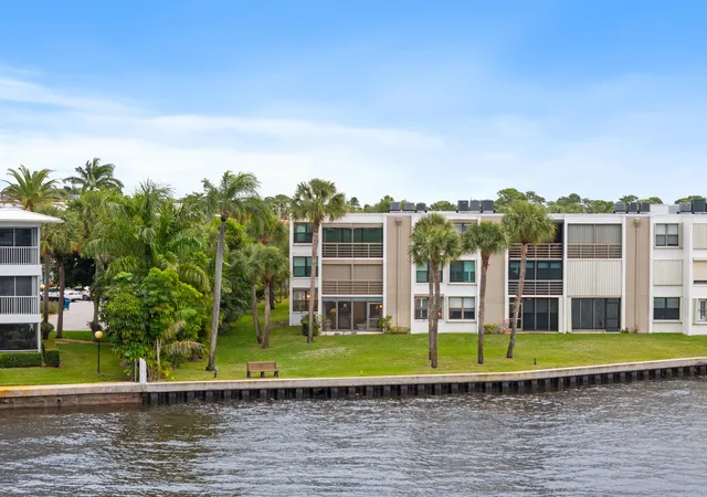 Photo 2 of Condo for sale at 1950 Sw Palm City Rd #8-107, Stuart, FL 34994 | MLS# R11156399 | Listing updated on 2026-09-23