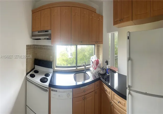 3rd image of 17021 N Bay Rd #603, Sunny Isles Beach, FL 33160 | MLS# A11949827
