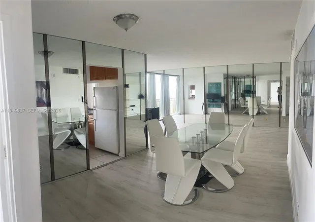 4th image of 17021 N Bay Rd #603, Sunny Isles Beach, FL 33160 | MLS# A11949827