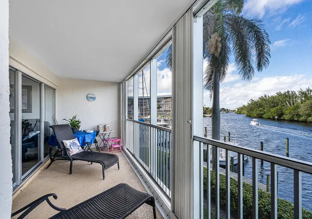 Photo 1 of Condo for sale at 1537 E Hillsboro Blvd #243, Deerfield Beach, FL 33441 | MLS# R11156453 | Listing updated on 2026-10-10