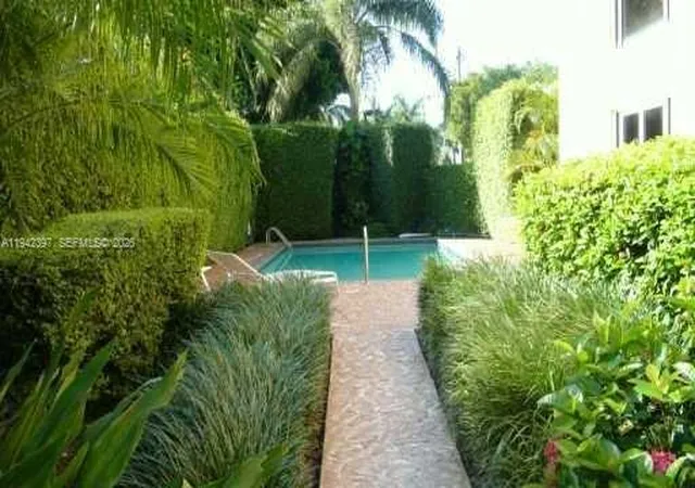 2nd image of 16531 Ne 35Th Ave, North Miami Beach, FL 33160