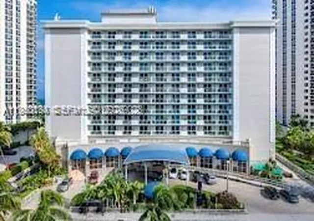 3rd image of 19201 Collins Ave #1033, Sunny Isles Beach, FL 33160 | MLS# A11950134