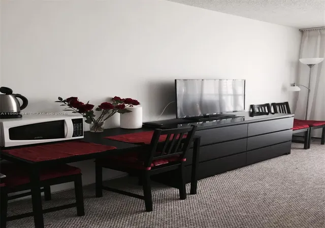 5th image of 19201 Collins Ave #1033, Sunny Isles Beach, FL 33160 | MLS# A11950134