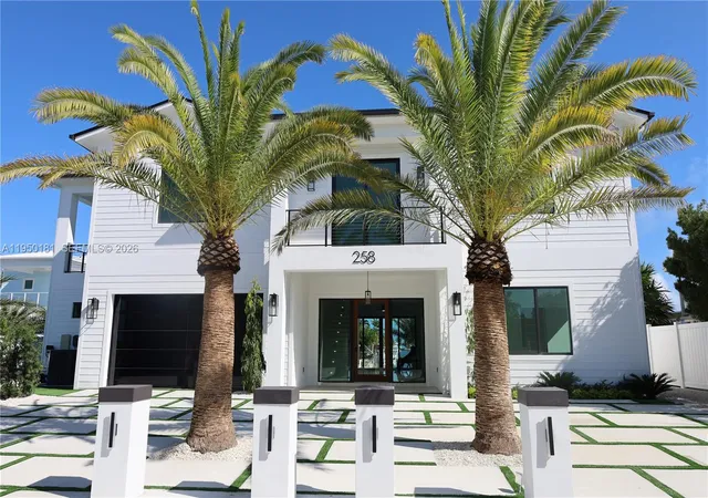 1st image of 258 Caribbean Dr, Key Largo, FL 33037 | MLS# A11950181