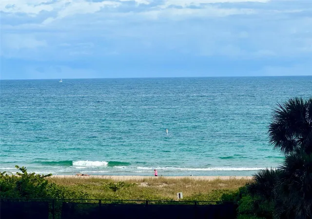 Homes for sale in Lauderdale By The Sea, FL | 1800 S Ocean Blvd #410, Lauderdale By The Sea, FL 33062 | MLS# F10546647