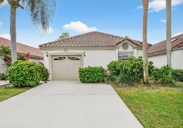 2nd image of 6121 Bay Isles Dr, Boynton Beach, FL 33437 | MLS# R11156724