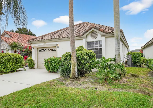 3rd image of 6121 Bay Isles Dr, Boynton Beach, FL 33437 | MLS# R11156724