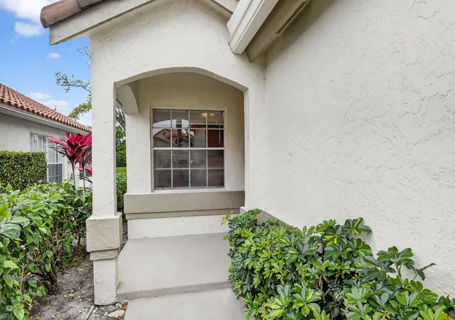 4th image of 6121 Bay Isles Dr, Boynton Beach, FL 33437 | MLS# R11156724