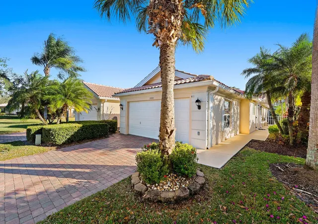 Photo 1 of Single family home for sale at 8991 Se Eldorado Way, Hobe Sound, FL 33455 | MLS# R11156732 | Listing updated on 2026-10-10