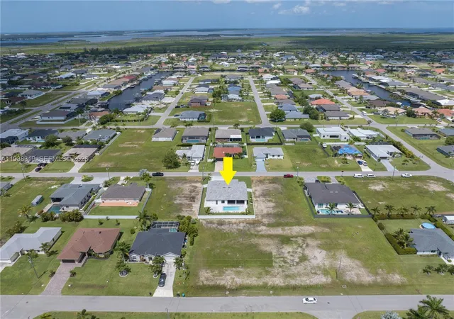 4th image of 109 Nw 35Th Pl, Matlacha, FL 33993 | MLS# A11938319