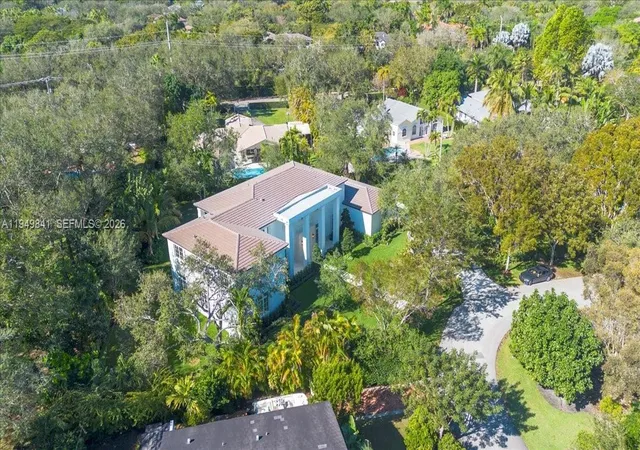 4th image of 5940 Sw 100Th Ter, Pinecrest, FL 33156 | MLS# A11949841