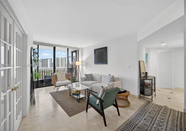 2nd image of 1000 Island Blvd #2105, Aventura, FL 33160 | MLS# A11948440
