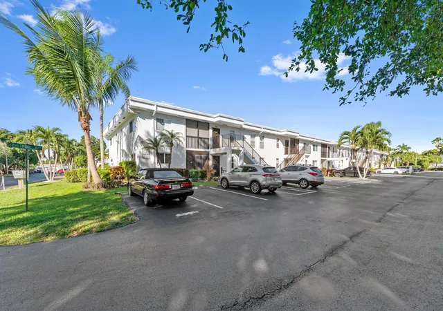 Homes for sale in Delray Beach, FL | 14895 Builtmore Wy #107, Delray Beach, FL 33446 | MLS# R11156951