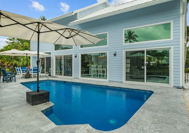 Photo 3 of Single family home for sale at 9029 Se Breeze Way, Hobe Sound, FL 33455 | MLS# R11157014 | Listing updated on 2026-10-10