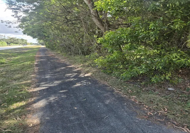 2nd image of 17534 42nd Rd N, Loxahatchee, FL 33470 | MLS# R11157130