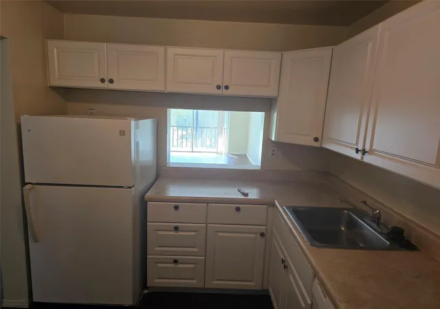 Photo 2 of Condo for sale at 8000 Fairview Dr #205, Tamarac, FL 33321 | MLS# F10548167 | Listing updated on 2026-09-23