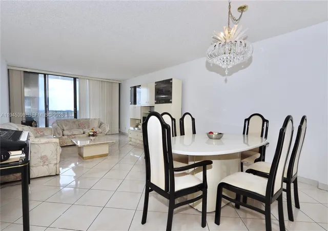 4th image of 2401 S Ocean Dr #806, Hollywood, FL 33019 | MLS# A11945398
