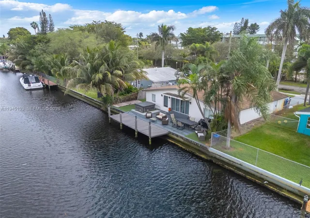 3rd image of 2721 Harding St, Hollywood, FL 33020 | MLS# A11945103