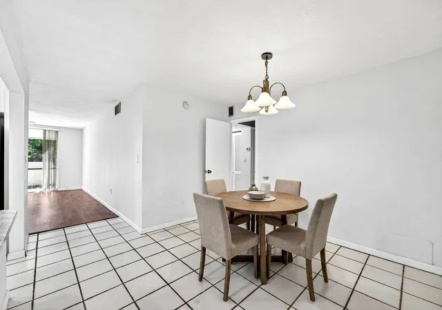 Homes for sale in Plantation, FL | 1681 Nw 70Th Ave #102, Plantation, FL 33313 | MLS# R11157223