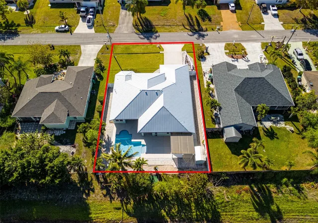 4th image of 3073 Sw Ann Arbor Rd, Port St Lucie, FL 34953 | MLS# F10547920