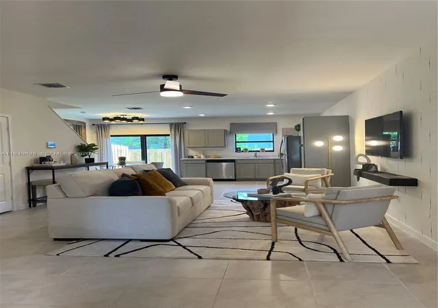 5th image of 417 Ne 1St Dr, Florida City, FL 33034 | MLS# A11949828