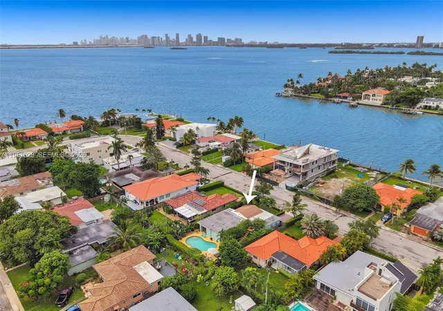 63rd image of 7525 W Treasure Dr, North Bay Village, FL 33141 | MLS# A11951029