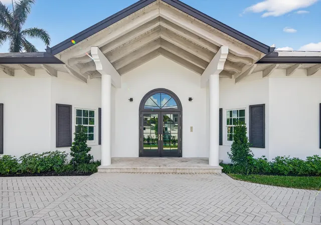 Photo 3 of Mansion for sale at 720 N Ocean Blvd, Delray Beach, FL 33483 | MLS# R11157575 | Listing updated on 2026-10-02