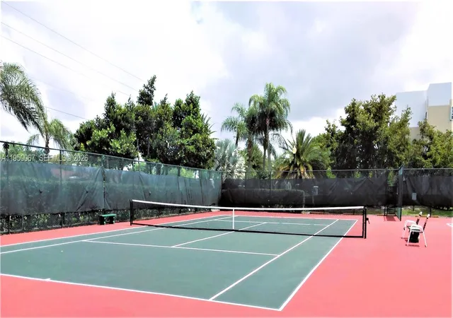 2nd image of 10368 NW 24th Pl, Sunrise, FL 33322