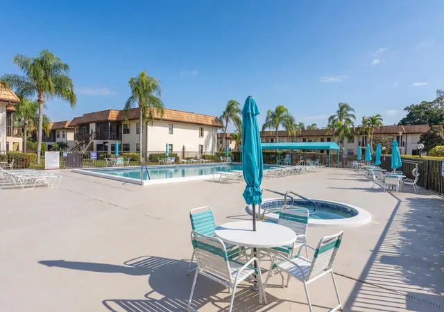 Homes for sale in Lake Worth, FL | 7137 Golf Colony Ct #103, Lake Worth, FL 33467 | MLS# R11157717