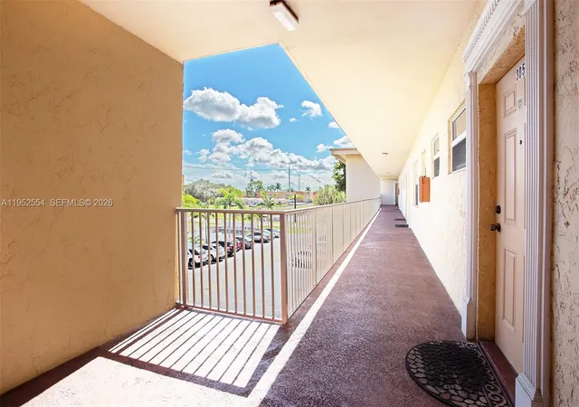5th image of 4151 Nw 41St St #301, Lauderdale Lakes, FL 33319 | MLS# A11952554