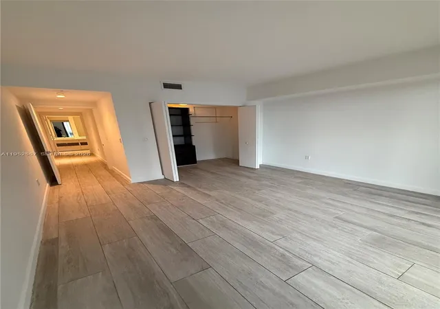 5th image of 45 Sw 9Th St #1004, Miami, FL 33130 | MLS# A11952557